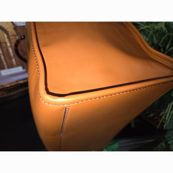 Pristine Authentic Fendi Roma Satchel - Picture 7 of 12